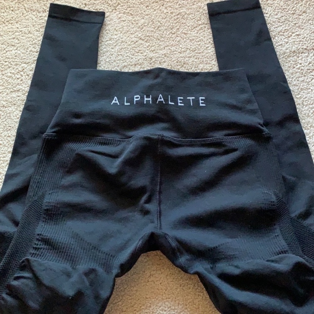 Alphalete black aero leggings
